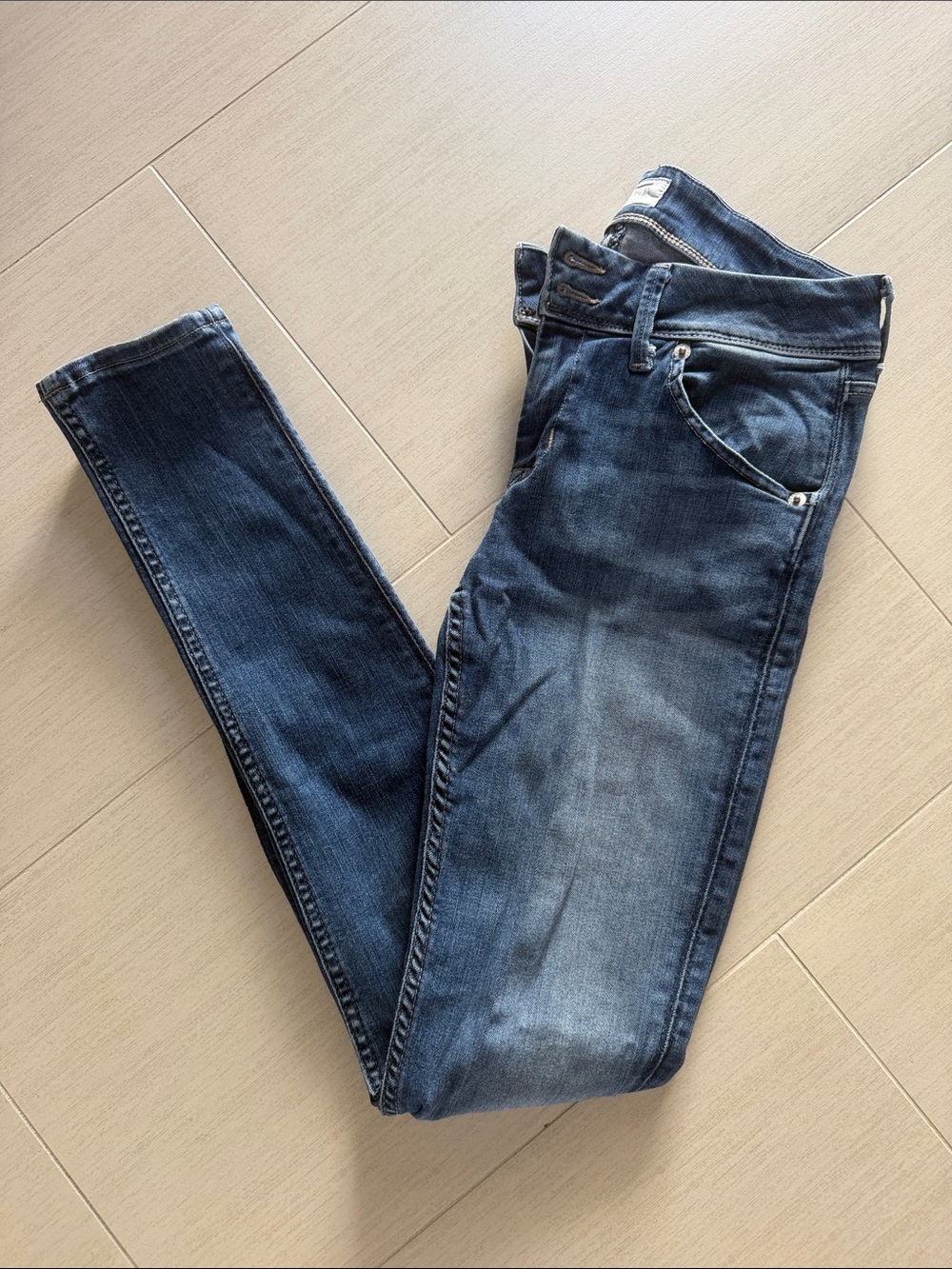 Hudson Jeans Women's Slim Skinny in Dark Blue Wash